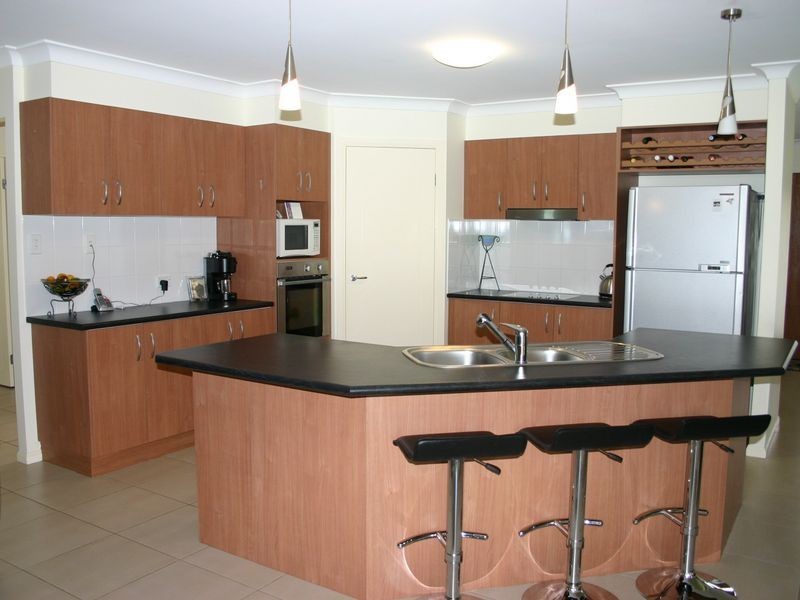 5 CASWELL CRESCENT, Redland Bay QLD 4165