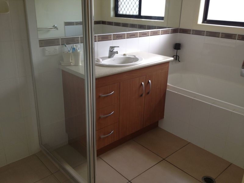 5 CASWELL CRESCENT, Redland Bay QLD 4165