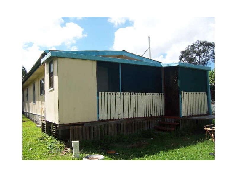 12 Michael Street, Redland Bay QLD 4165