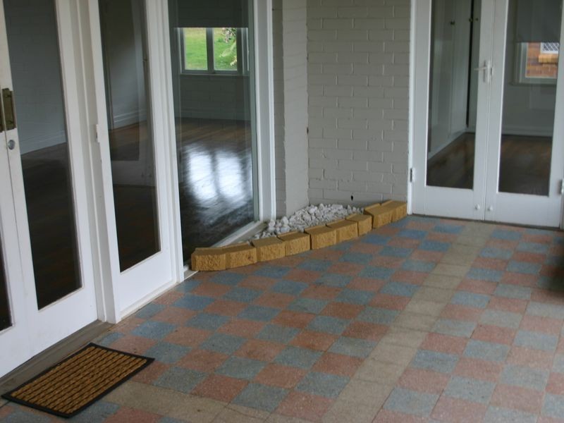 5 Dart Street, Redland Bay QLD 4165