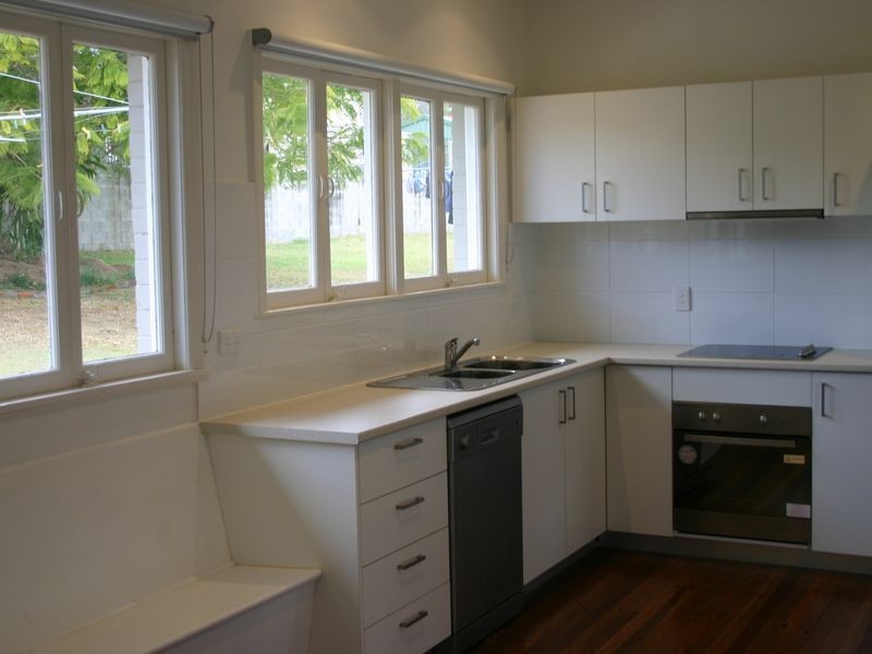 5 Dart Street, Redland Bay QLD 4165