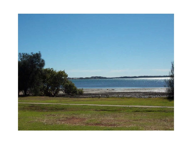 31 Hamilton Street, Redland Bay QLD 4165