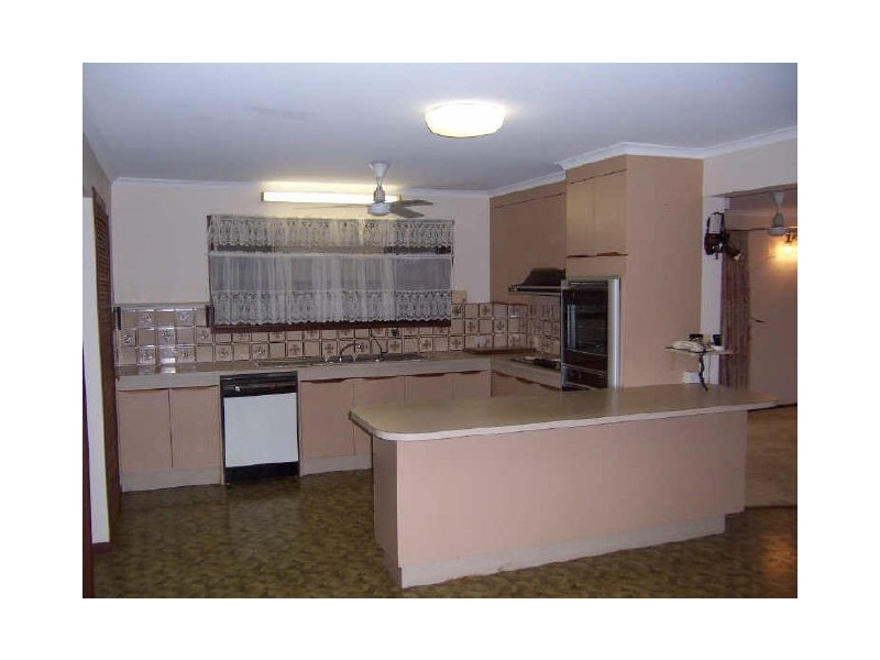 31 Hamilton Street, Redland Bay QLD 4165