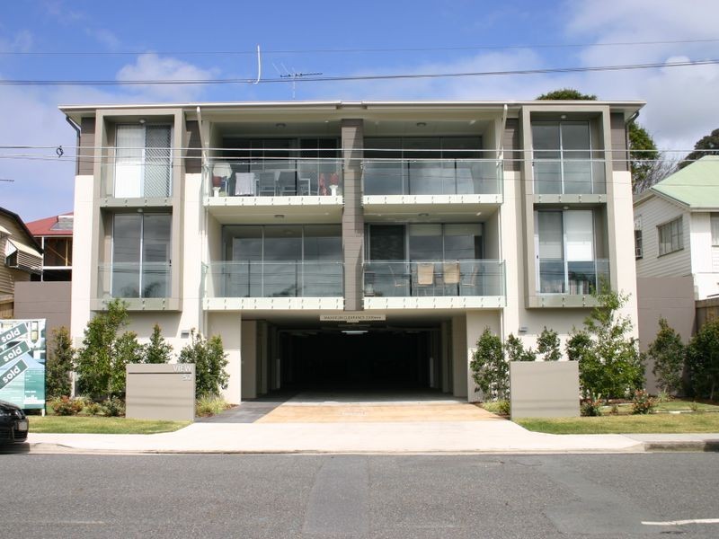 2/52 Yamboyna Street, Manly QLD 4179