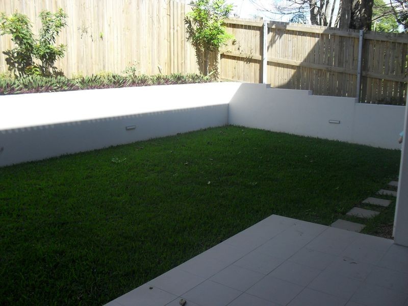 3/52 Yamboyna Street, Manly QLD 4179