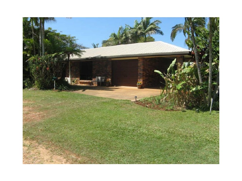 2 Michael Avenue, Lamb Island QLD 4184