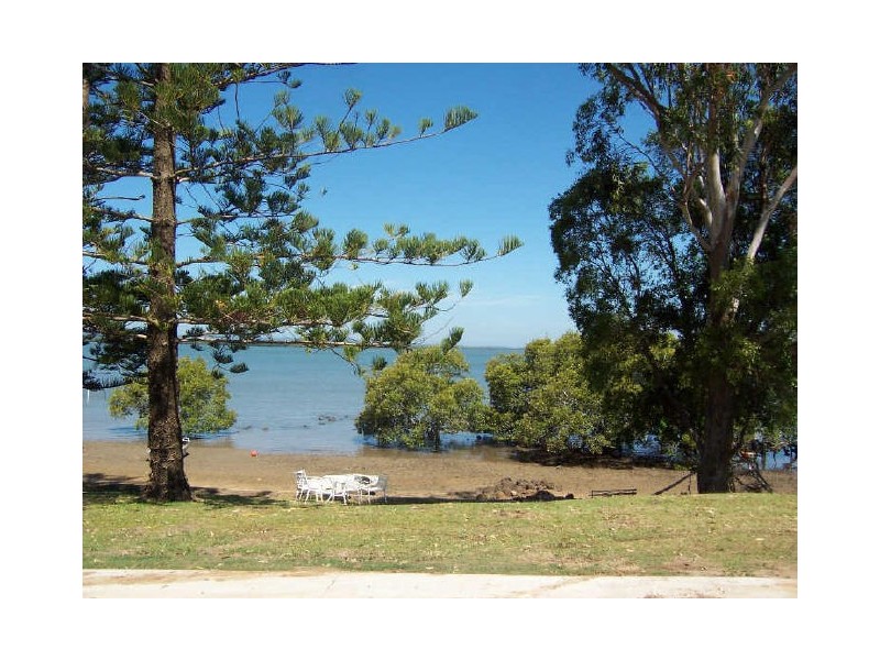 7a Waterfront Easement, Redland Bay QLD 4165