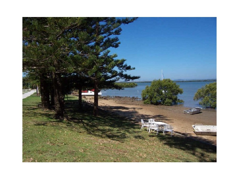 7a Waterfront Easement, Redland Bay QLD 4165