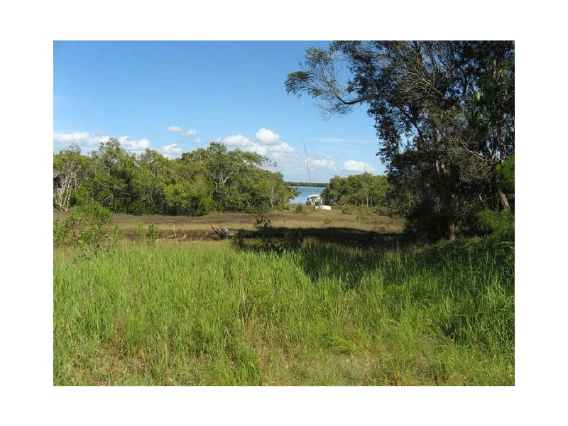 50 Charles Terrace, Macleay Island QLD 4184