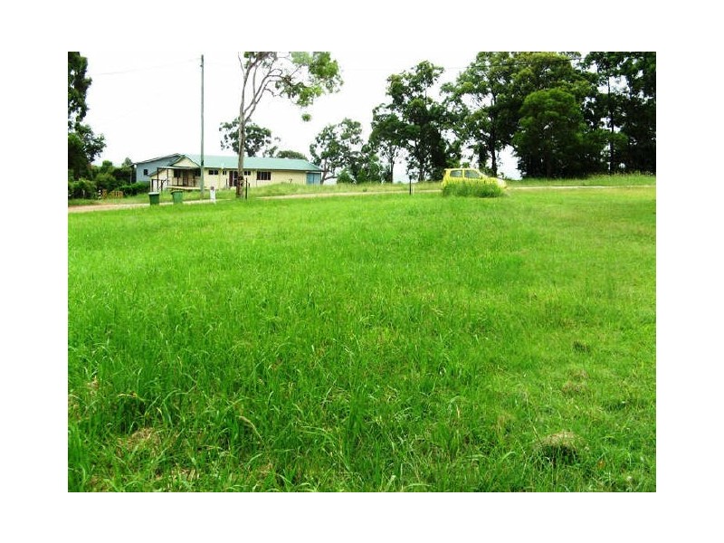 25 Bluewater Cres, Macleay Island QLD 4184