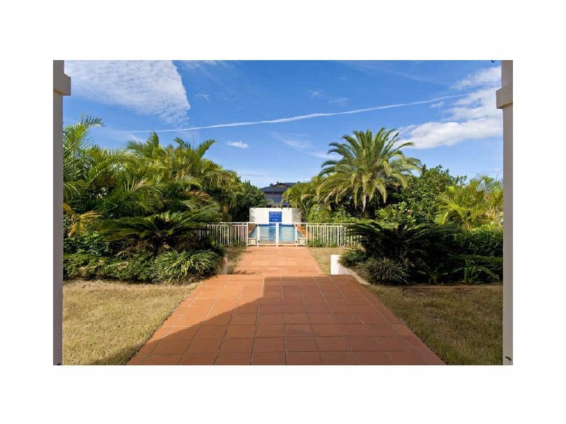 6 Bribie Close, Redland Bay QLD 4165