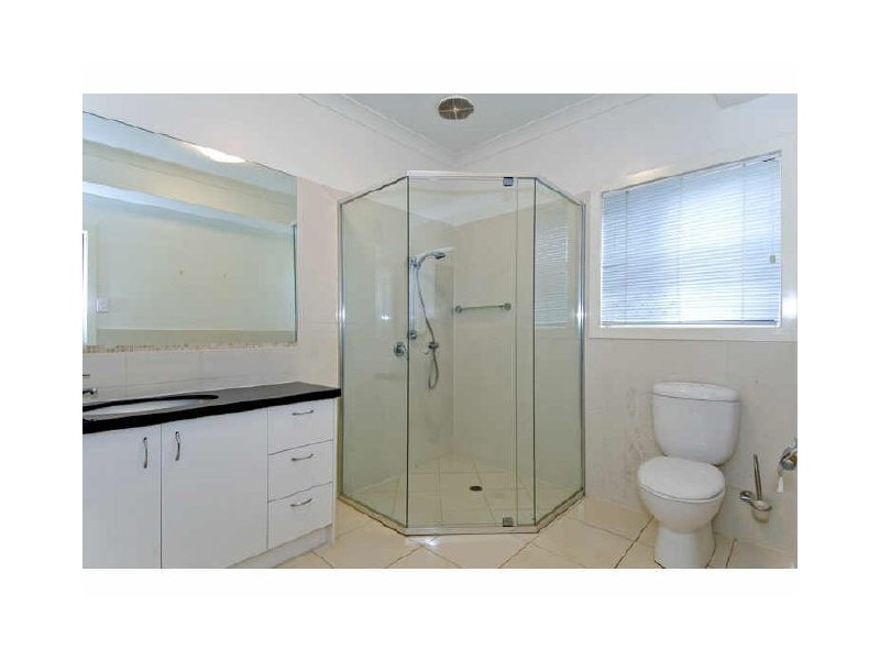 6 Bribie Close, Redland Bay QLD 4165