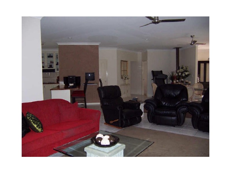 20 Viewfield Street, Redland Bay QLD 4165