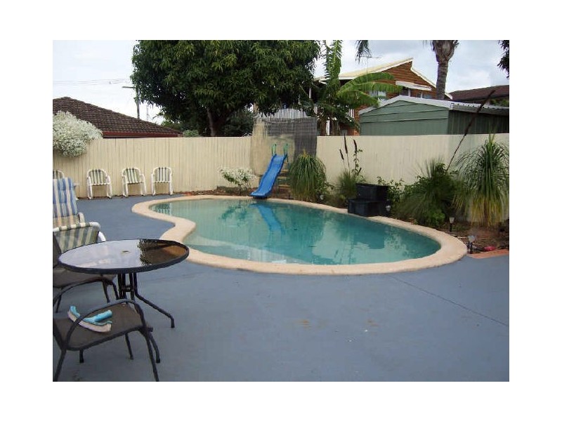 19 Boronia Street, Redland Bay QLD 4165