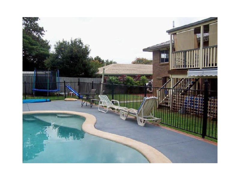 19 Boronia Street, Redland Bay QLD 4165