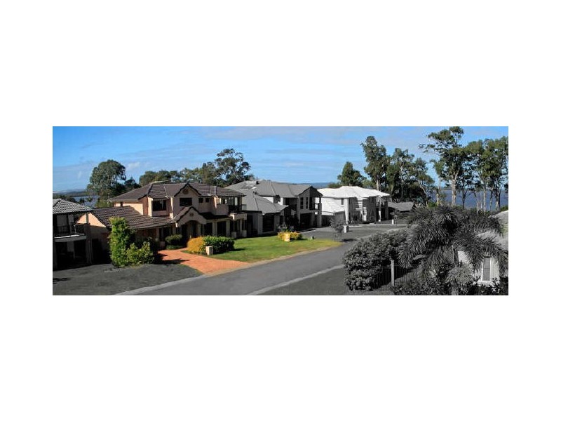 4 Sandy Cove Place, Redland Bay QLD 4165