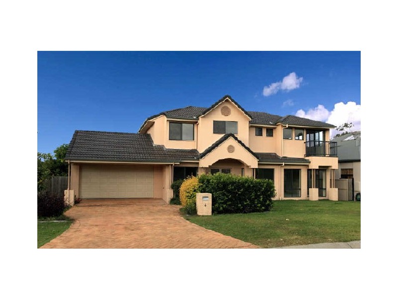 4 Sandy Cove Place, Redland Bay QLD 4165