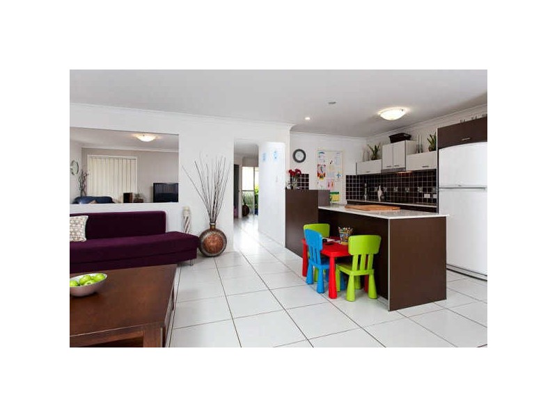 14 Whitsunday Place, Redland Bay QLD 4165