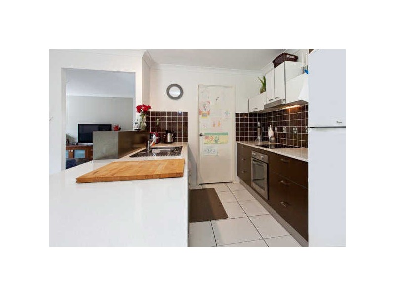 14 Whitsunday Place, Redland Bay QLD 4165