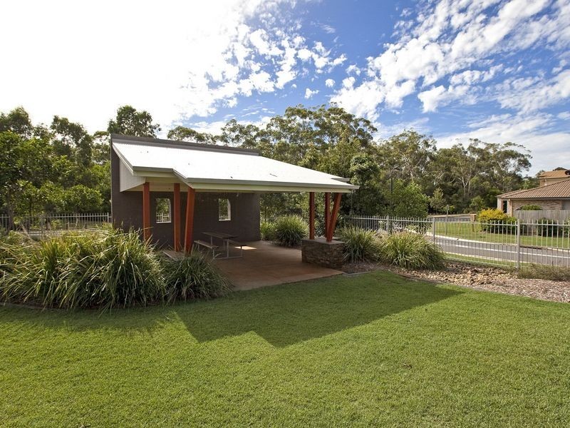 14 Whitsunday Place, Redland Bay QLD 4165