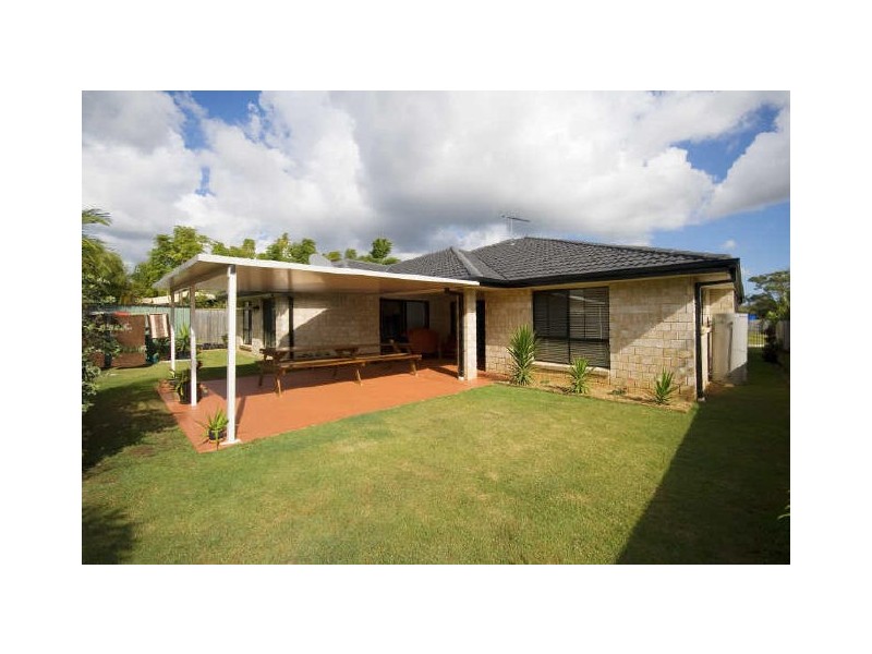 7 Kimbolton Drive, Redland Bay QLD 4165