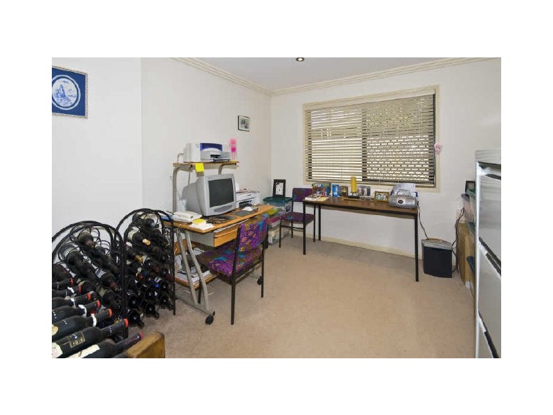 7 Kimbolton Drive, Redland Bay QLD 4165