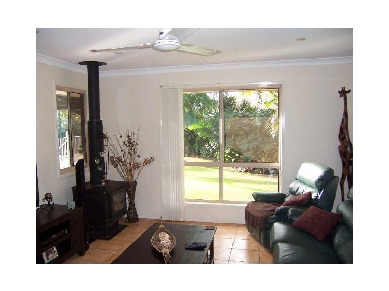 6 Gleneagles Court, Redland Bay QLD 4165