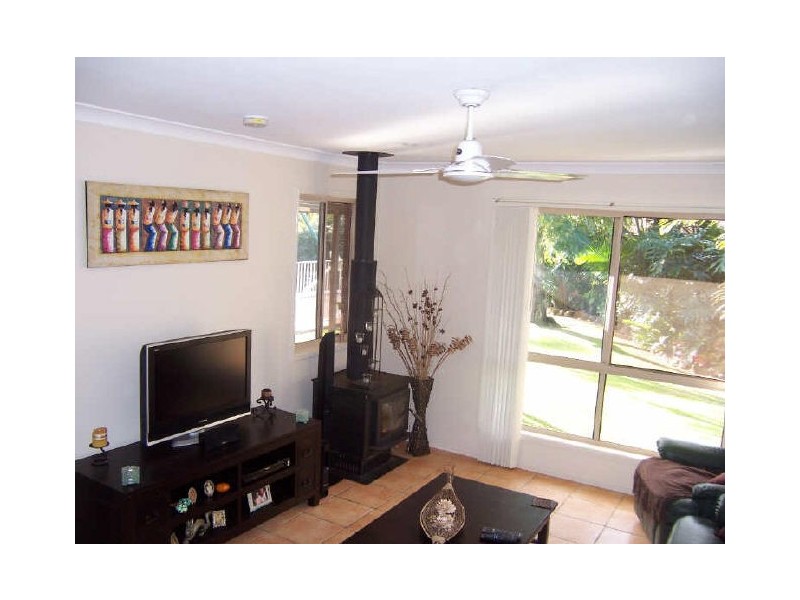 6 Gleneagles Court, Redland Bay QLD 4165