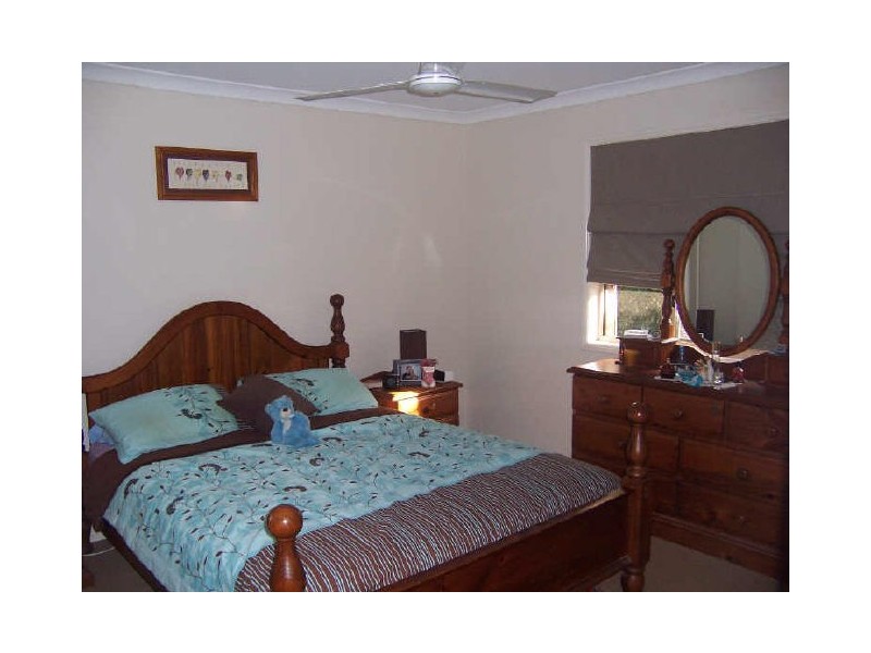 6 Gleneagles Court, Redland Bay QLD 4165