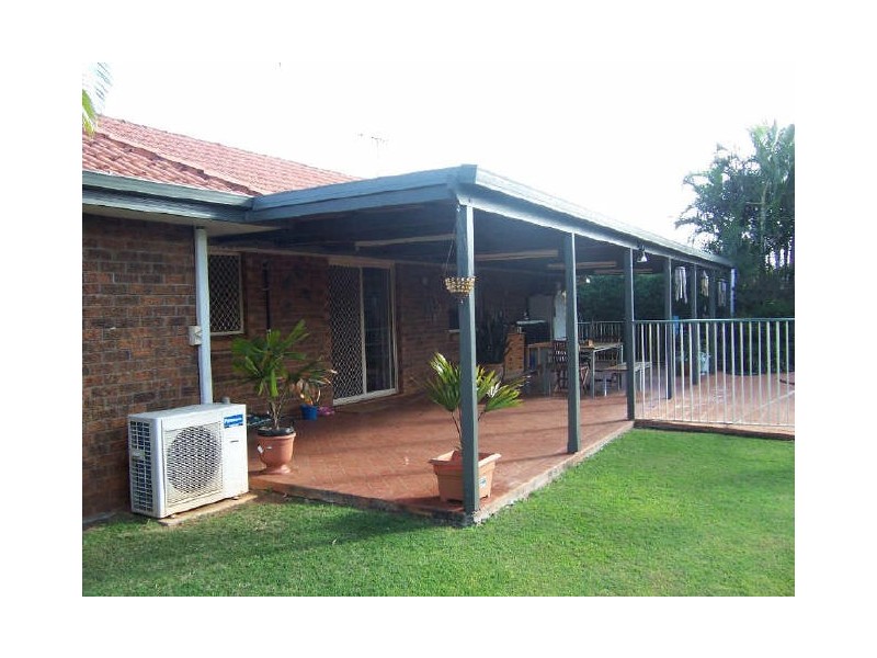 6 Gleneagles Court, Redland Bay QLD 4165