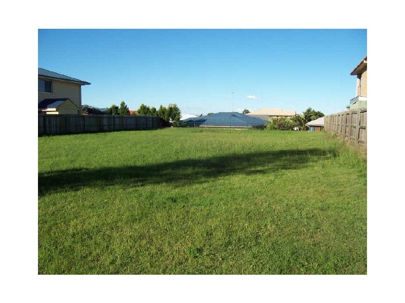 17 Penzance Drive, Redland Bay QLD 4165
