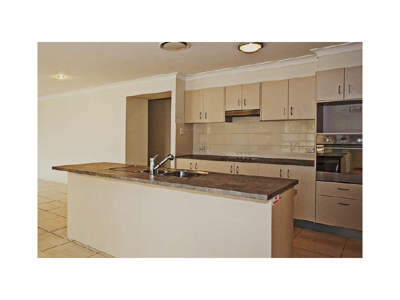 4 Stella Court, Redland Bay QLD 4165