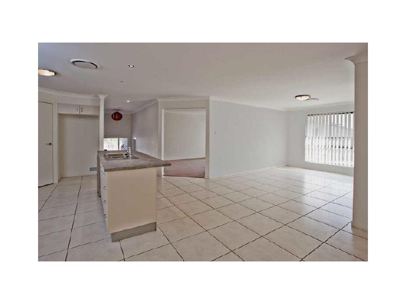 4 Stella Court, Redland Bay QLD 4165