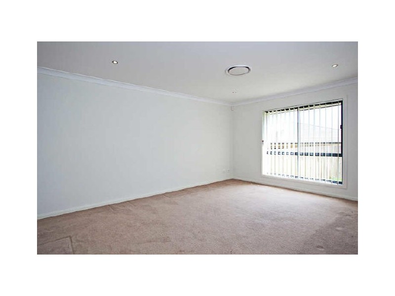 4 Stella Court, Redland Bay QLD 4165