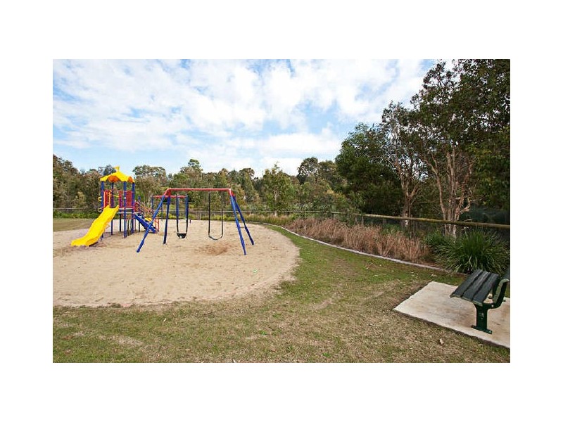 4 Stella Court, Redland Bay QLD 4165