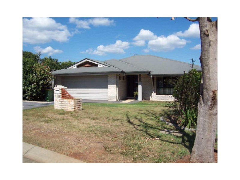 21 Spinnaker Circuit, Redland Bay QLD 4165