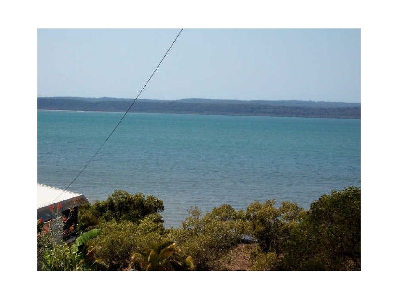 27 Koonwarra Parade, Macleay Island QLD 4184
