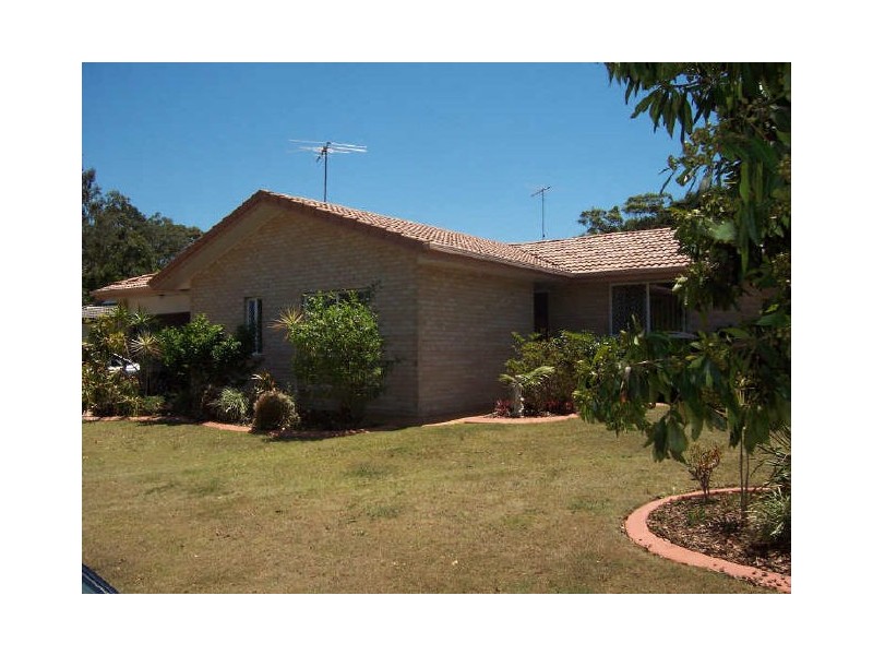 15 Buckler Court, Redland Bay QLD 4165