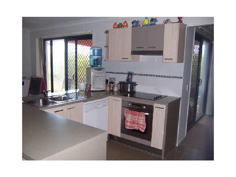 24 Aqua Cres, Redland Bay QLD 4165