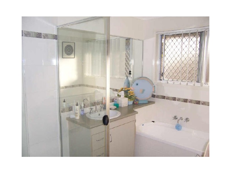8 Lamb Close, Victoria Point QLD 4165