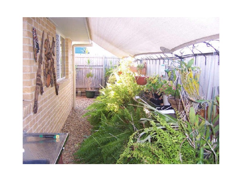 8 Lamb Close, Victoria Point QLD 4165