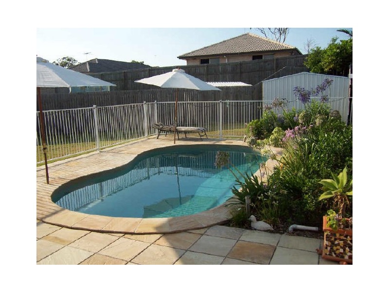 8 Lamb Close, Victoria Point QLD 4165
