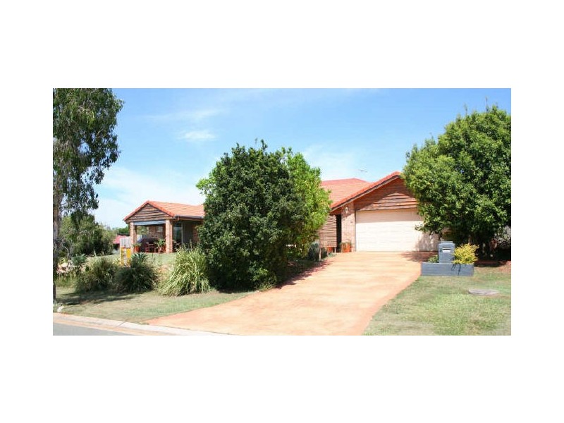 2 Brampton Close, Redland Bay QLD 4165