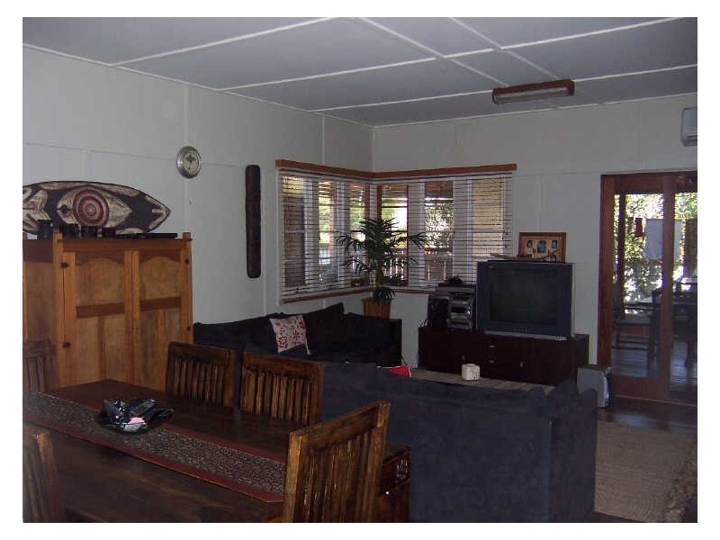 6 Oakland Avenue, Redland Bay QLD 4165