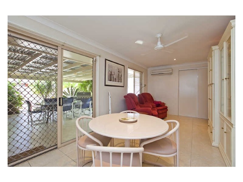 7 Anita Street, Redland Bay QLD 4165
