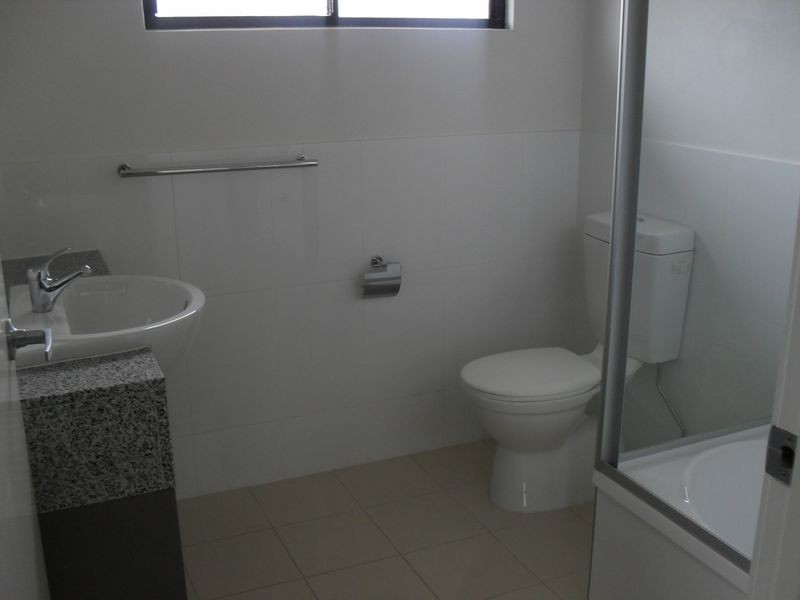 2/233-237 Gympie Road, Kedron QLD 4031