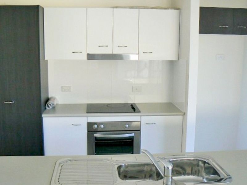 4 St Bees Close, Redland Bay QLD 4165