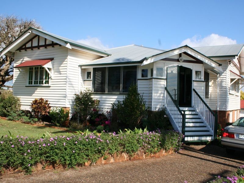 21 Weinam Street, Redland Bay QLD 4165
