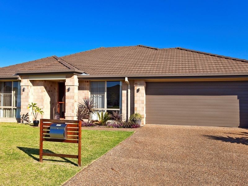 56 Sunningdale Drive, Redland Bay QLD 4165