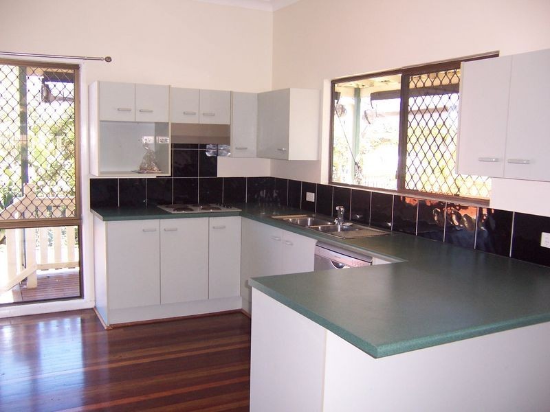 3 Gladstone Street, Redland Bay QLD 4165